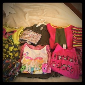 🔥REDUCED🔥5 outfits: pants / shirts-size 8